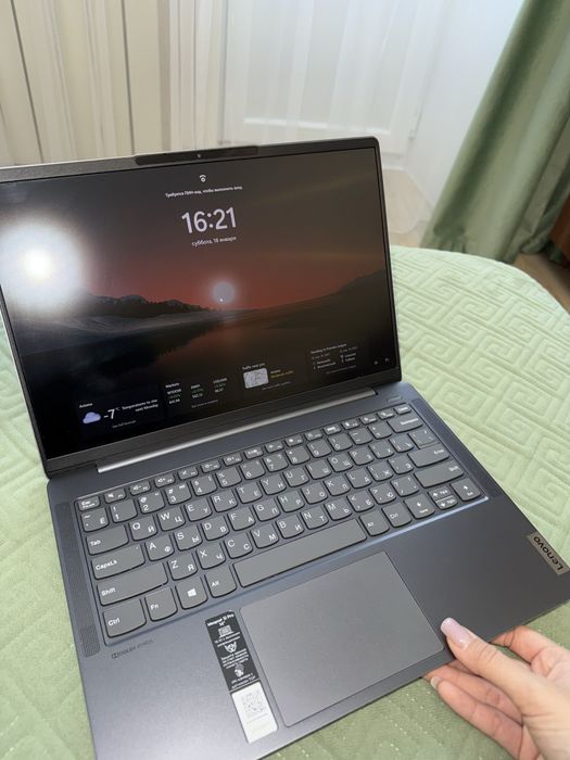 Lenova ideapad 5 Pro
