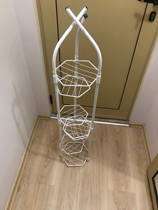 Метален цветарник