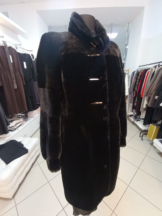 Продам мутоновую шубу