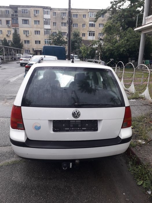 Se vinde volkswagen golf