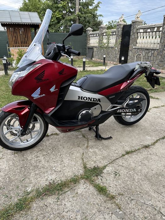 Honda Integra NC700D