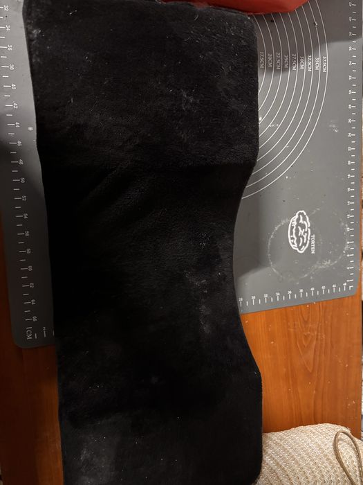 Vând accesorii pentru aplicarea extensiilor de gene fir cu fir .