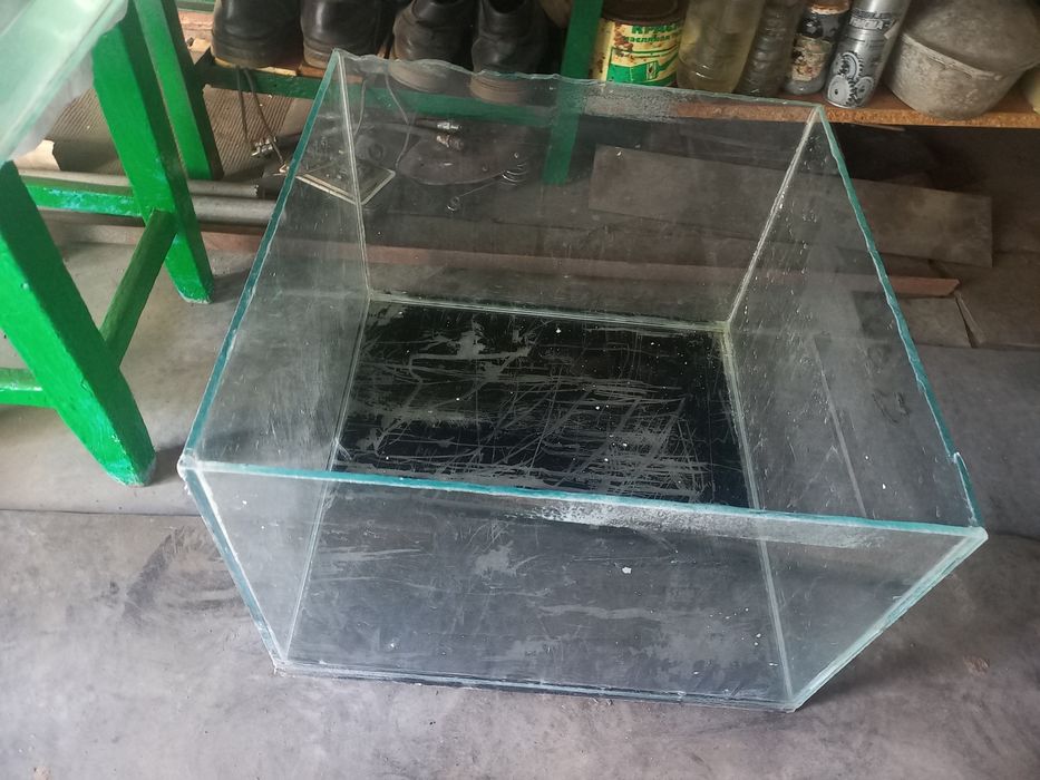 Продам 75л аквариум