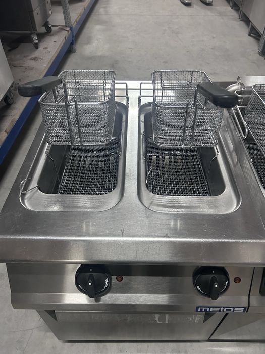Baterie prajire  / friteuza 4 cuve Metos