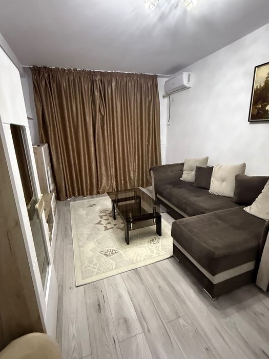 Apartament modern de închiriat ( zona dobroiesti )