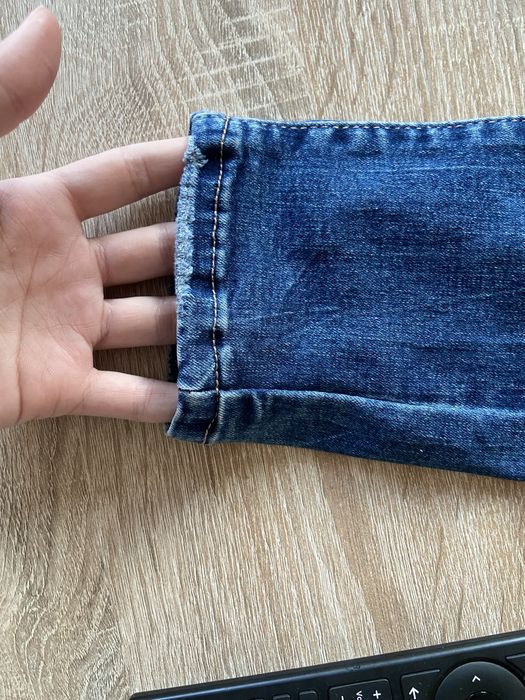 Сини дънки с дзипове