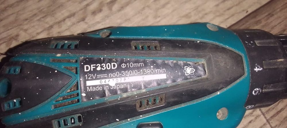 Шуруповерт Makita