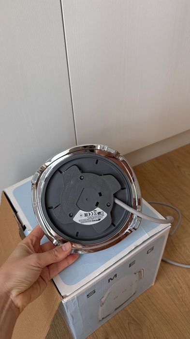 Fierbător Smeg 1,7 l