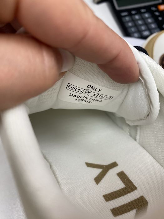 Маратонки Бели Спортни