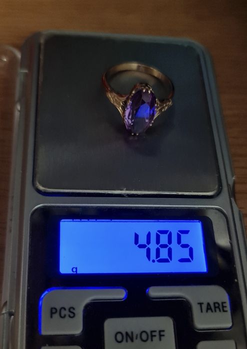 Золотое кольцо 583 пробы с александритом