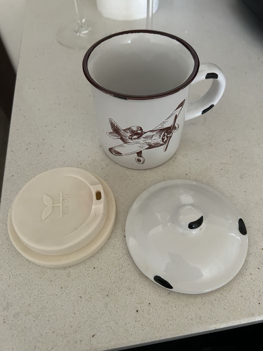 Винтидж порцелавова чаша с капак 250-280 мл.нова