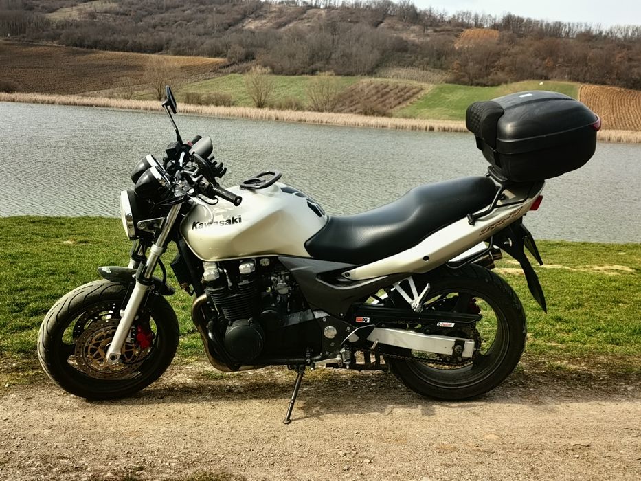 Cat. A2 Kawasaki zr7