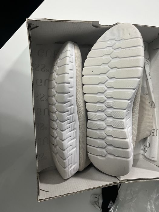 Обувки Guess тип чорап 36 номер стелка 23