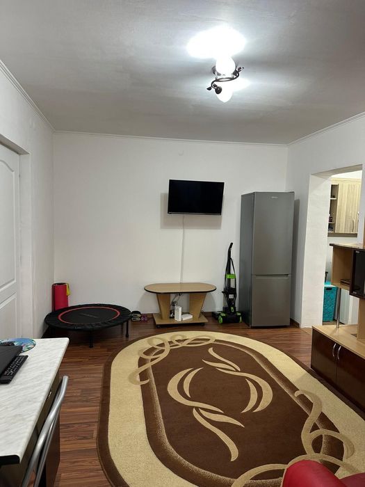vand apartament în Motru
