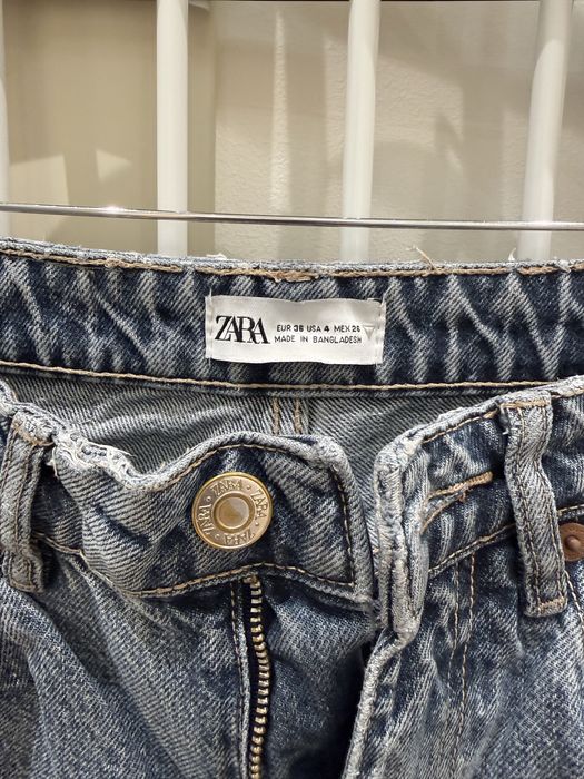 Джинсы Зара укороченные б/у