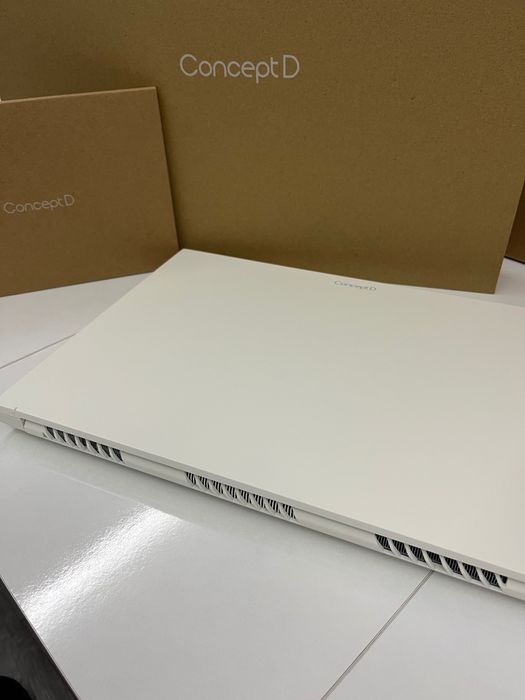 НОВ ЛАПТОП Acer ConceptD 3 Pro CN314-72P 14", IPS, i5-10300H 512GB SSD
