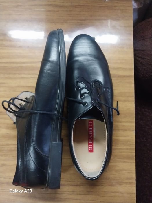 Продам туфли мужские размер 43