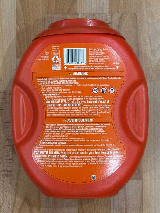 Капсулы  Tide PODS 3-в-1 с пятновыводителем 112 капсул! Made in USA!