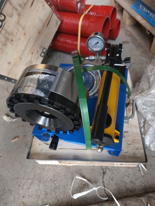 Обжимной ручной станок