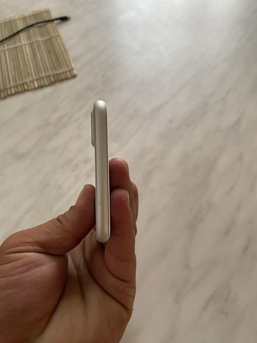 Айфон 7+ в сером цвете идальное состояние