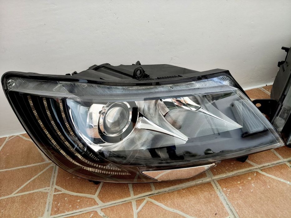 Set Far Faruri bi xenon adaptiv+led Skoda Superb 2
