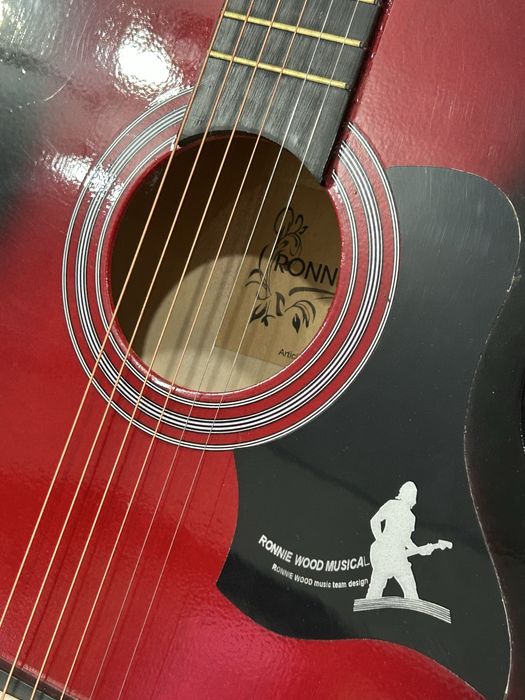 Гитара акустическая RONNIE WOOD