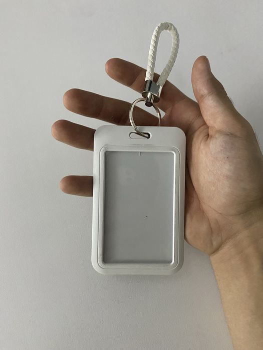 Продам картхолдеры