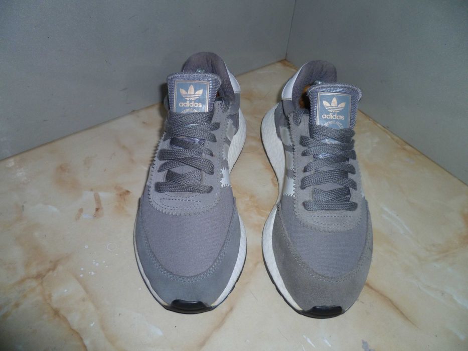 ADIDAS Boost маратонки №37