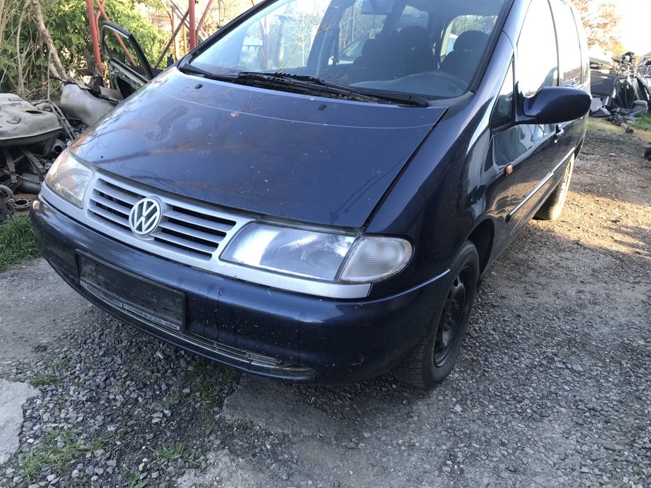 Dezmembrez Volkswagen Sharan 1998