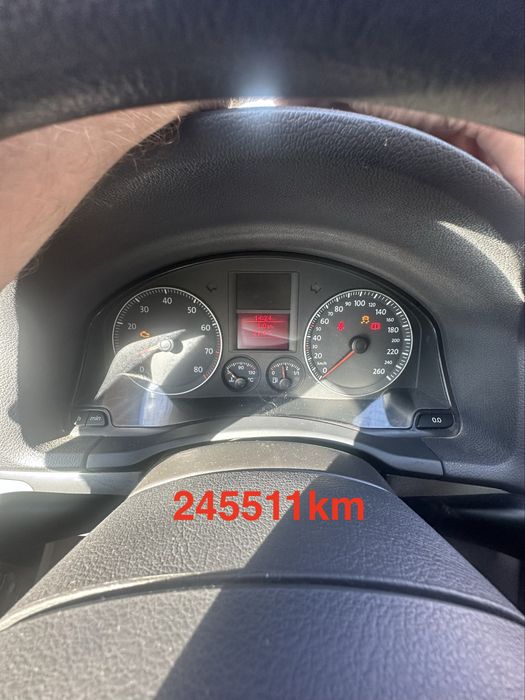 Volkswagen Golf 5 1.6 benzina