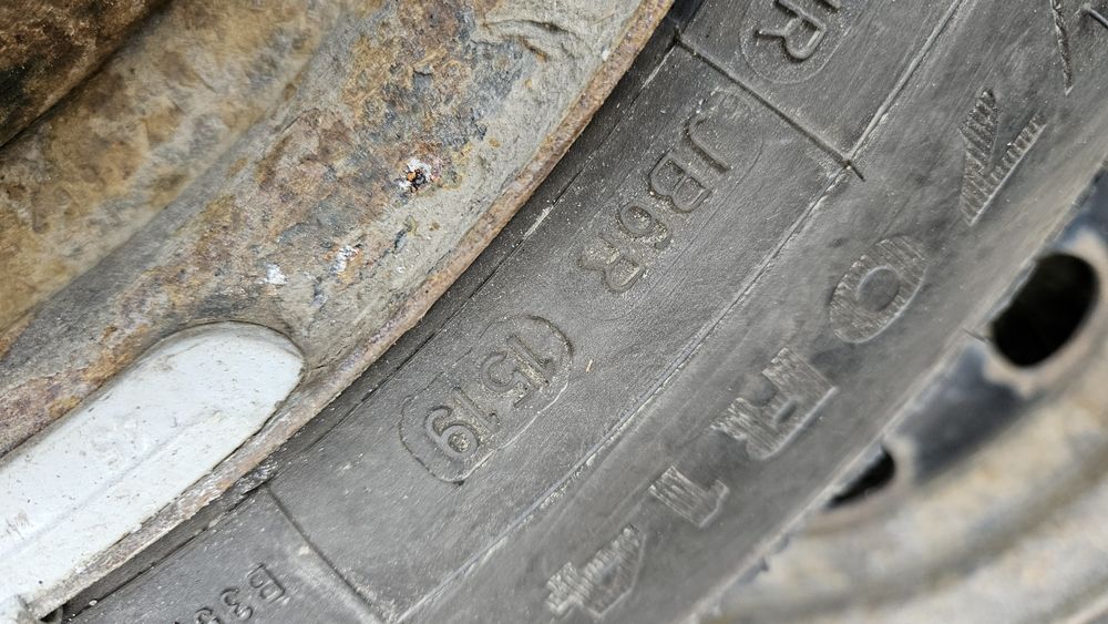 2бр гуми 175 70 14 дънлоп