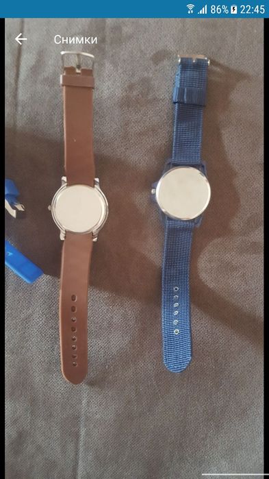 Три броя часовници