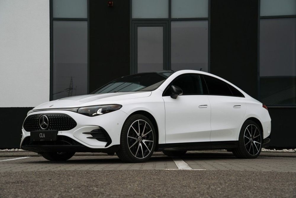 Mercedes-Benz CLA 350 Mercedes-Benz CLA 350 4Matic cu tehnologie EQ