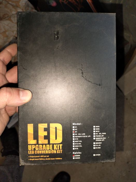 Продам лампочки би лёд и регистратор