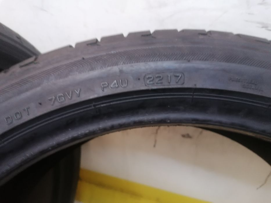 215/45/20 2*Bridgestone vara 95w dot 2217.   4,72mm