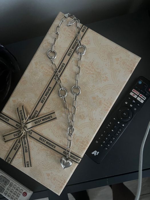 Продавам страхотен сребърен ланец