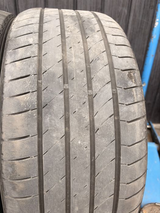 Продам комплект шин R17 225/45