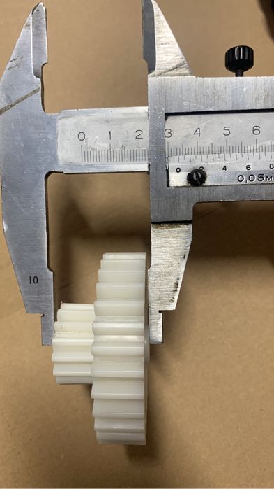 Pinion ORIGINAL roata dintata heinner albatros samus tocat carne NOU