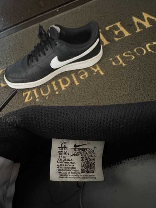 Продам кроссы nike оригинал