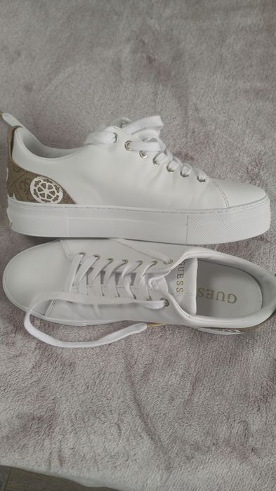 Дамски обувки GUESS 39 номер