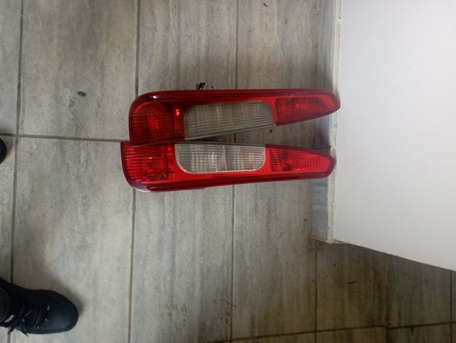 Stop Stînga Dreaptă  Ford C-MAX
