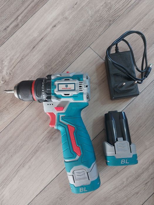 Продаеться Шруповерт