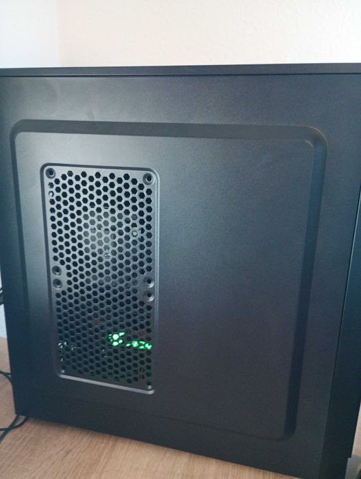 Carcasa PC Segotep V5 Black (suporta 6 ventilatoare)