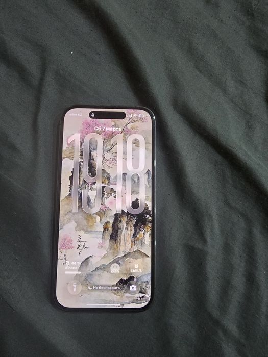 Обменяю айфон 14 про