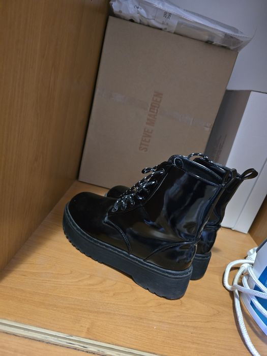 Дамски боти,маратонки и еспадрили Love moschino,Steve Madden,juicy cou