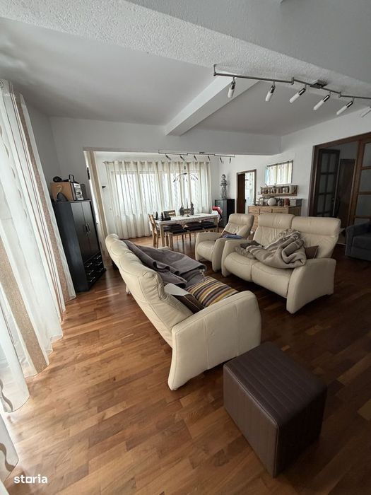 Casa individuala,situata in zona strada Crinilor
