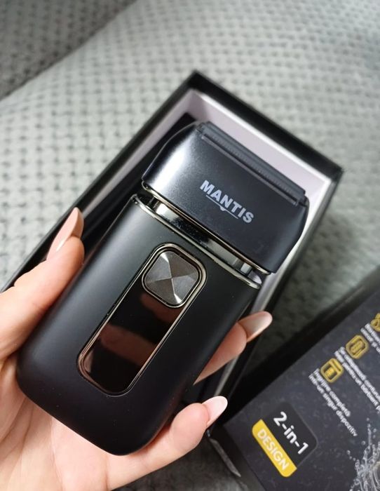 Apărat de bărbierit Mantis 2în1