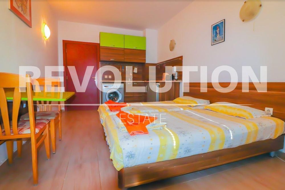 Едностаен апартамент в района на м-т Св.Св. Константин и Елена!