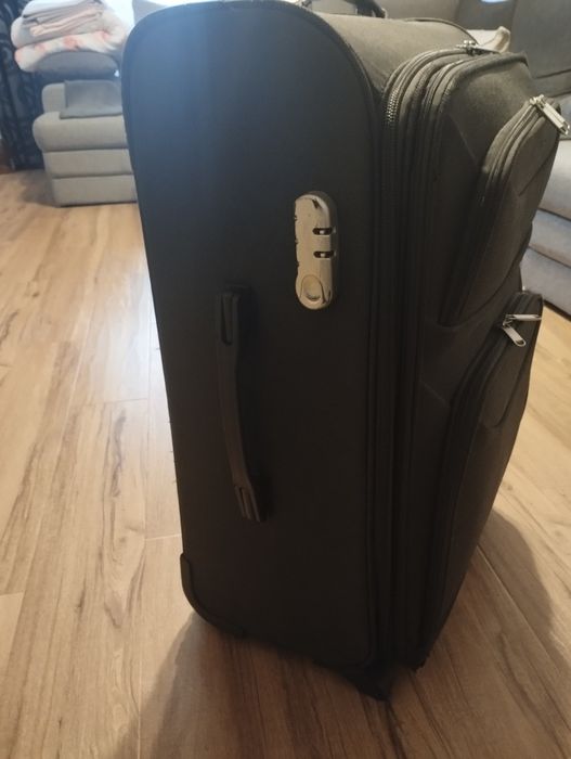 Se vinde urgent troler voiaj