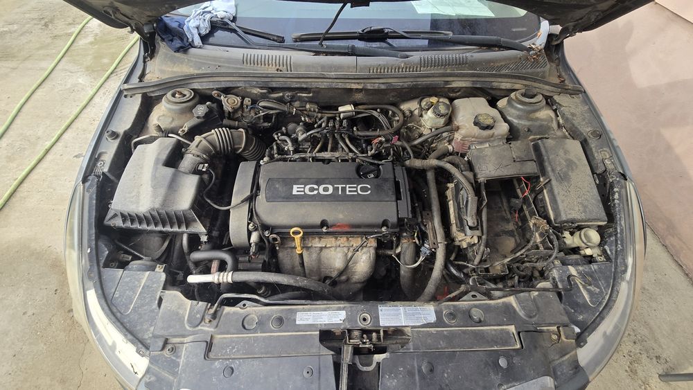 Chevrolet cruze capota faruri bara aripa aripi usi usa oglinda Scaune interior portbagaj hayon volan bord airbag cutie viteze electromotor trager far